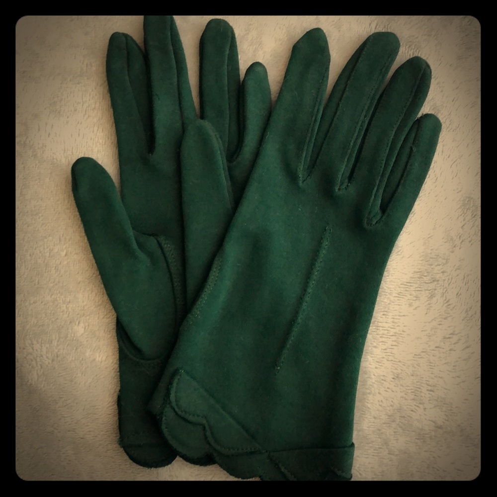 Vintage Emerald Green Gloves